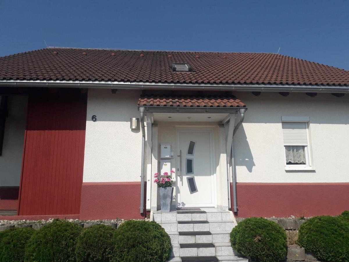 Ferienwohnung Lottstetten ภายนอก รูปภาพ